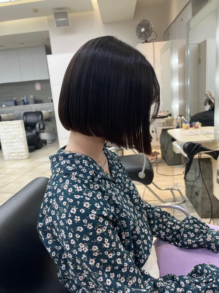 ショート 前下がりボブ ボブ 韓国レイヤー×モテ髪 /MITSUKI🤍のヘアスタイル