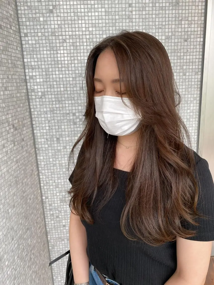 ロング カラー ブリーチ 透明感カラー グレージュ ブリーチなしカラー オレンジ 誰より丁寧なカット/ 小林輝/レイヤーのヘアスタイル