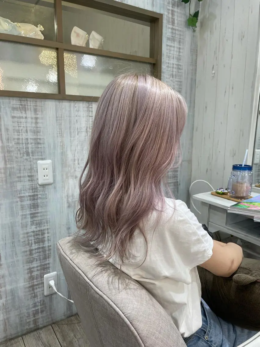 セミロング ネモトメイナ🌿 今月末で退職しますのヘアスタイル