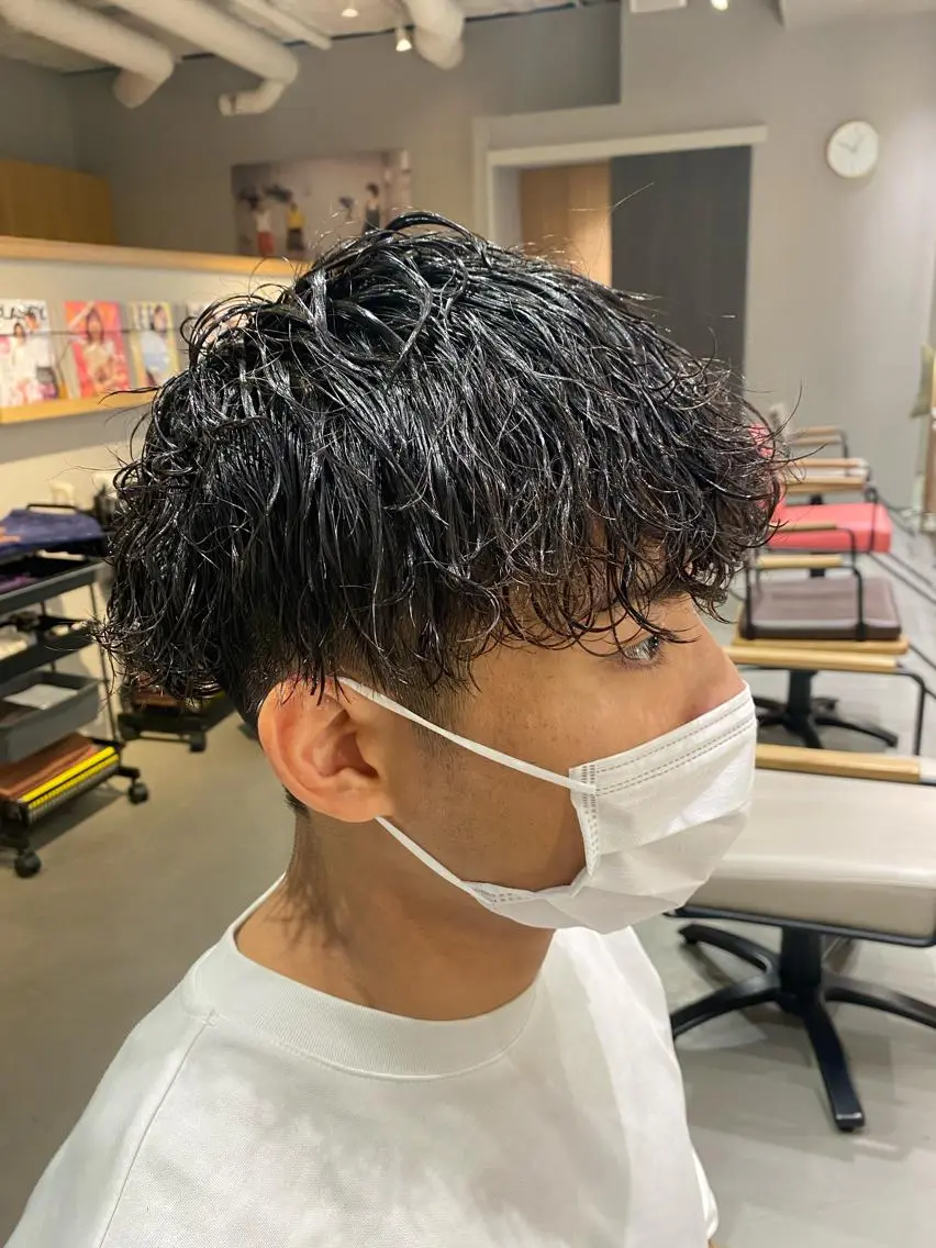 ミディアム パーマ メンズ unopulir 景山 凌のヘアスタイル