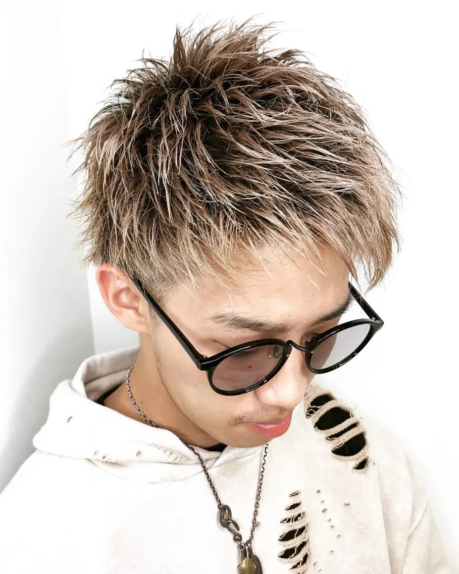 ショート カラー メンズ メンズハイライト スパイキーショート デザインカラー ダブルカラー グラデーションカラー メンズヘア特化 崎田 成人のヘアスタイル
