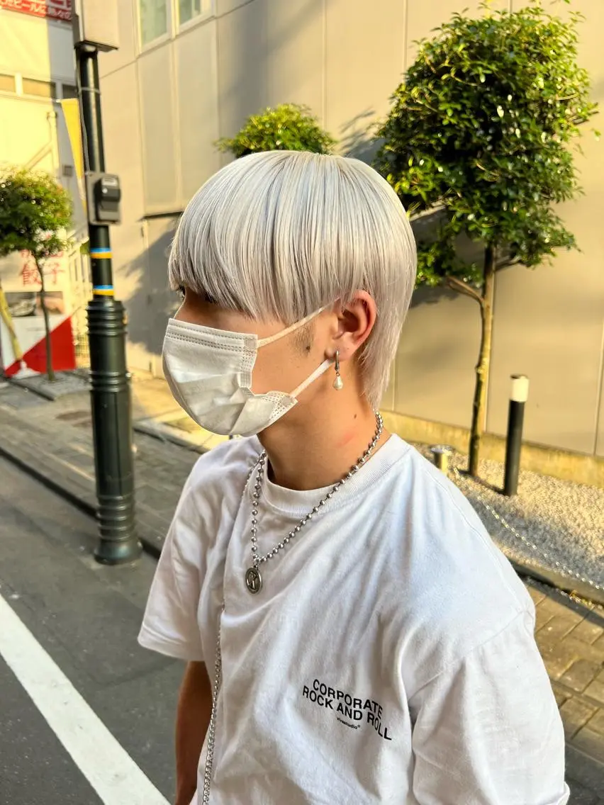 ショート カラー カット ヘアセット ハイトーン特化🎀 LEONのヘアスタイル