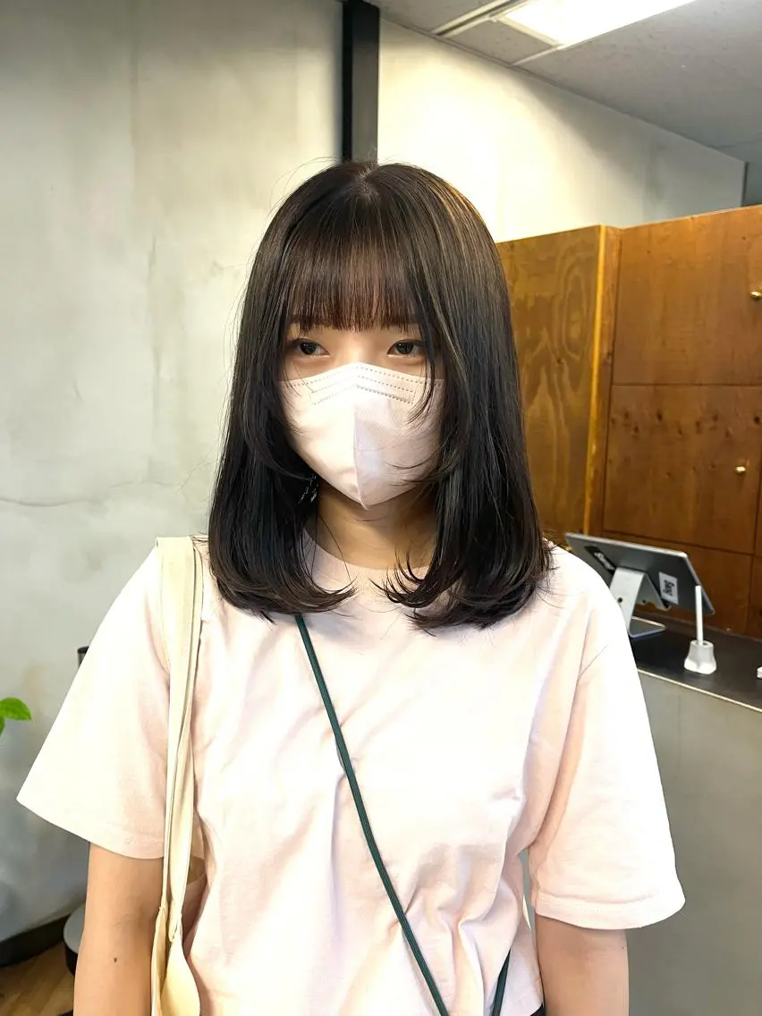 ミディアム カラー ヘアアレンジ ブリーチ ブラウンカラー ラベンダーカラー ラベンダーブラウン ブリーチなしカラー カット ヘアカラー ena/ブリーチなし 透明感・レイヤー🎀のヘアスタイル