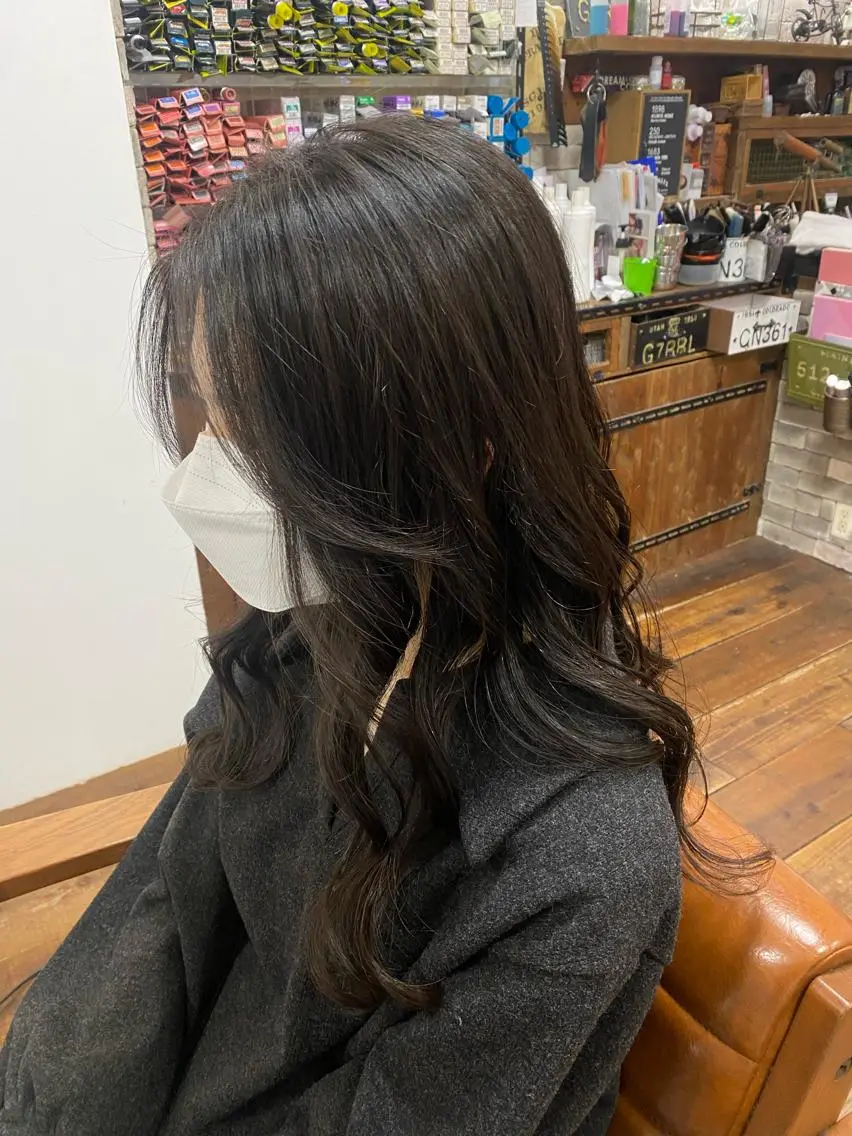 ロング オルチャンヘア 井手口 沙樹のヘアスタイル