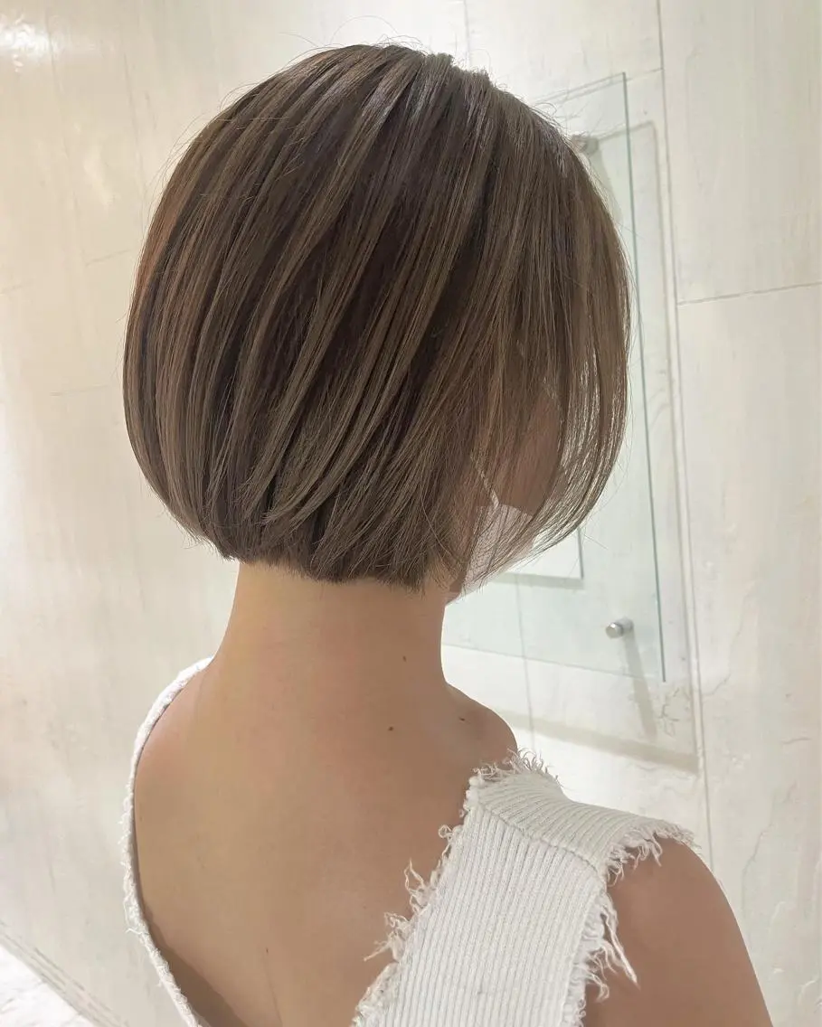 ショート カラー アッシュ ベージュカラー 透明感カラー ボブ 外国人風カラー カット ヘアカラー トリートメント 河合秀明/ショート /ボブ/レイヤーのヘアスタイル