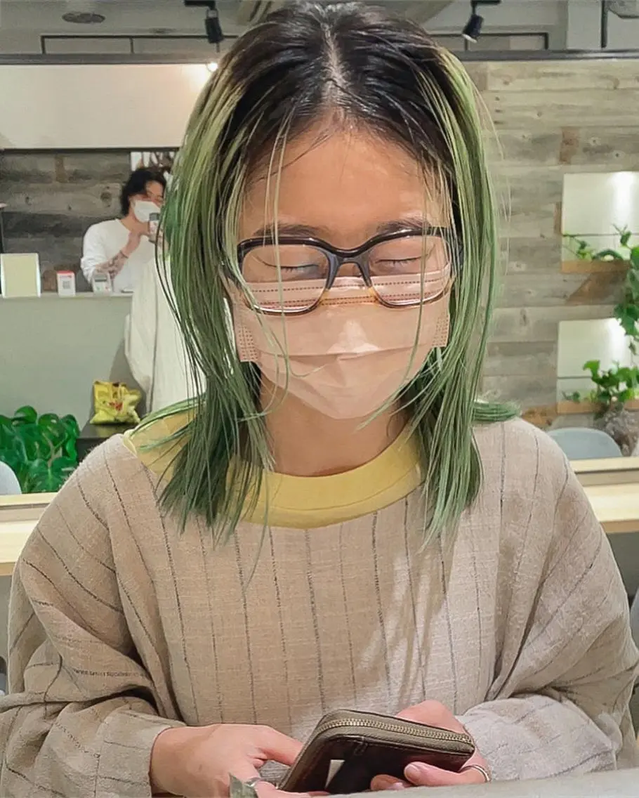 ミディアム カラー ブリーチ カット ヘアカラー トリートメント 村上雅人 ナチュラルモードのヘアスタイル