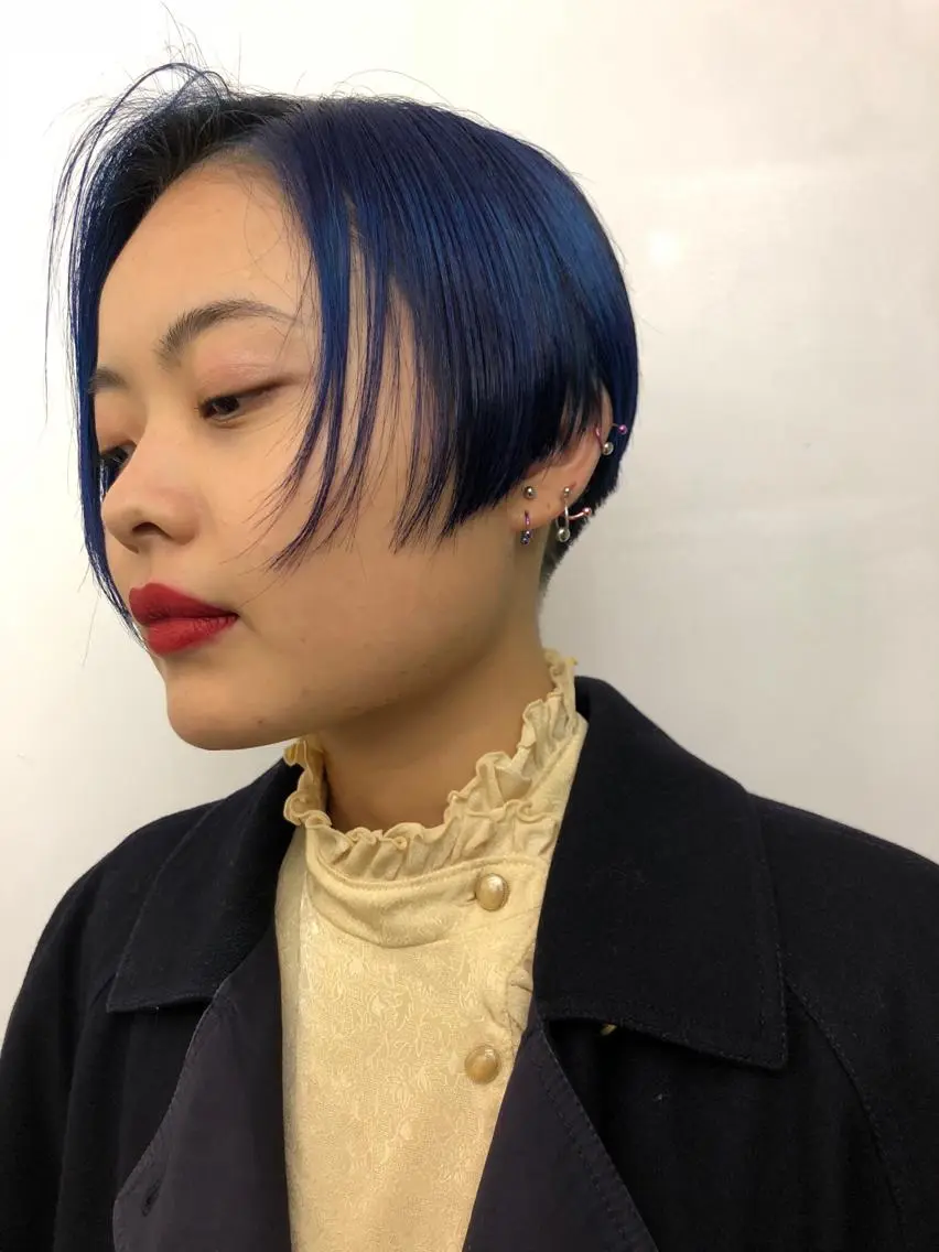 ショート カラー ブルーカラー ネイビーカラー ショートヘア 🌈圧倒的デザイン力 内井省吾のヘアスタイル
