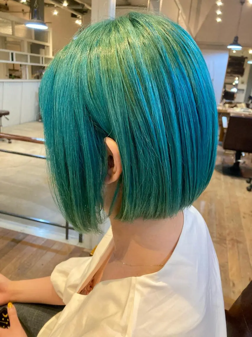 ミディアム タカツド ユウキのヘアスタイル