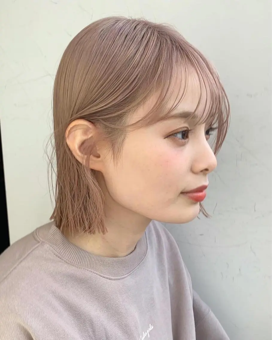 ショート カラー ベージュカラー 透明感カラー グレージュ ボブ カット ヘアカラー トリートメント レイヤー専門家 ダブルカラー修のヘアスタイル