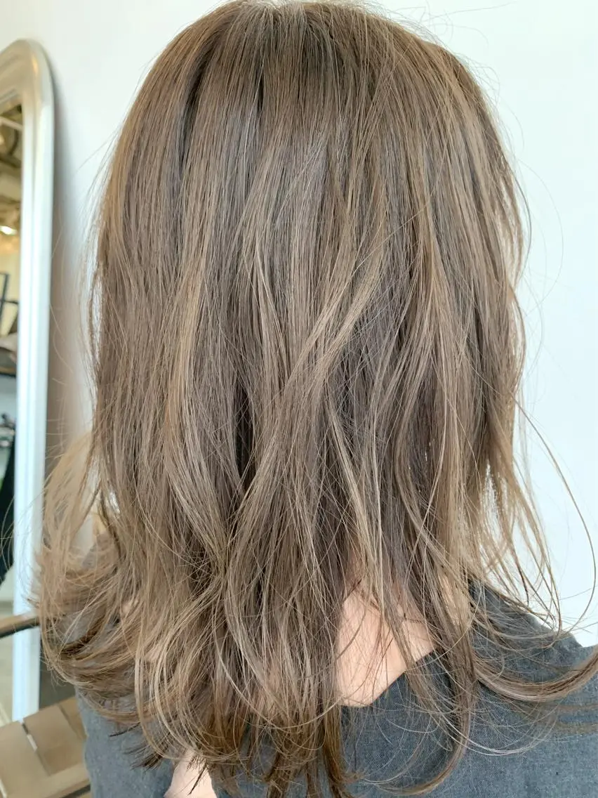 ミディアム ヘアカラー フリーランス 美容師 cayocoのヘアスタイル