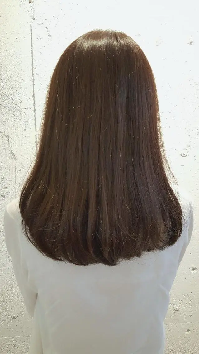 セミロング アッシュ カット ヘッドスパ あらき ちさとのヘアスタイル