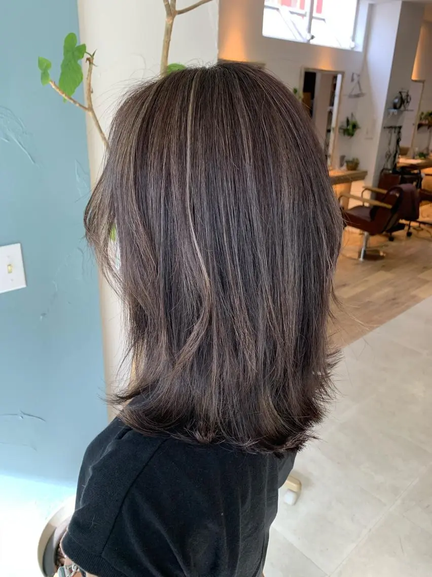 セミロング カラー 船津武俊 フナツタケトシのヘアスタイル
