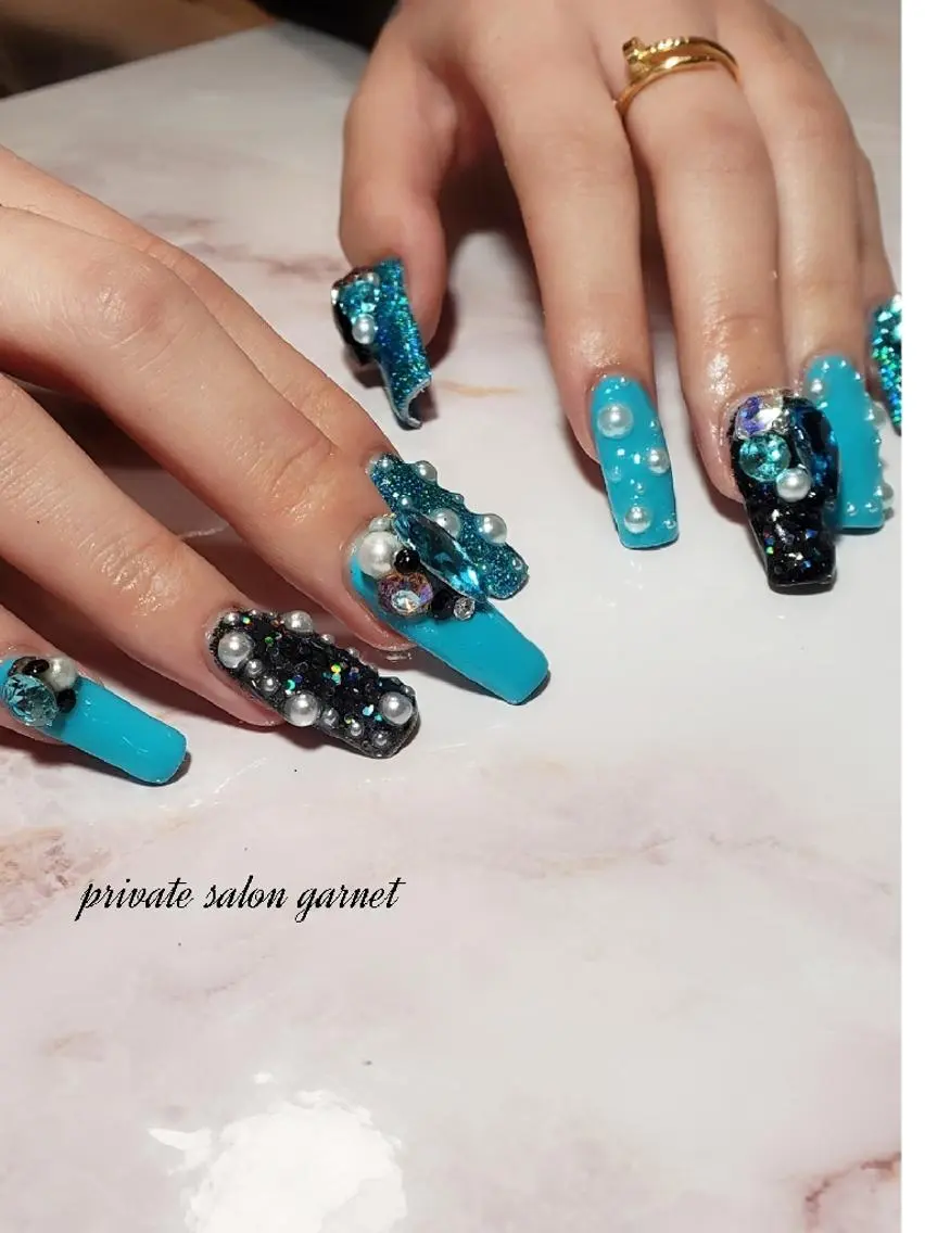 ネイル ブルー キラキラネイル Garnet nailのネイルデザイン
