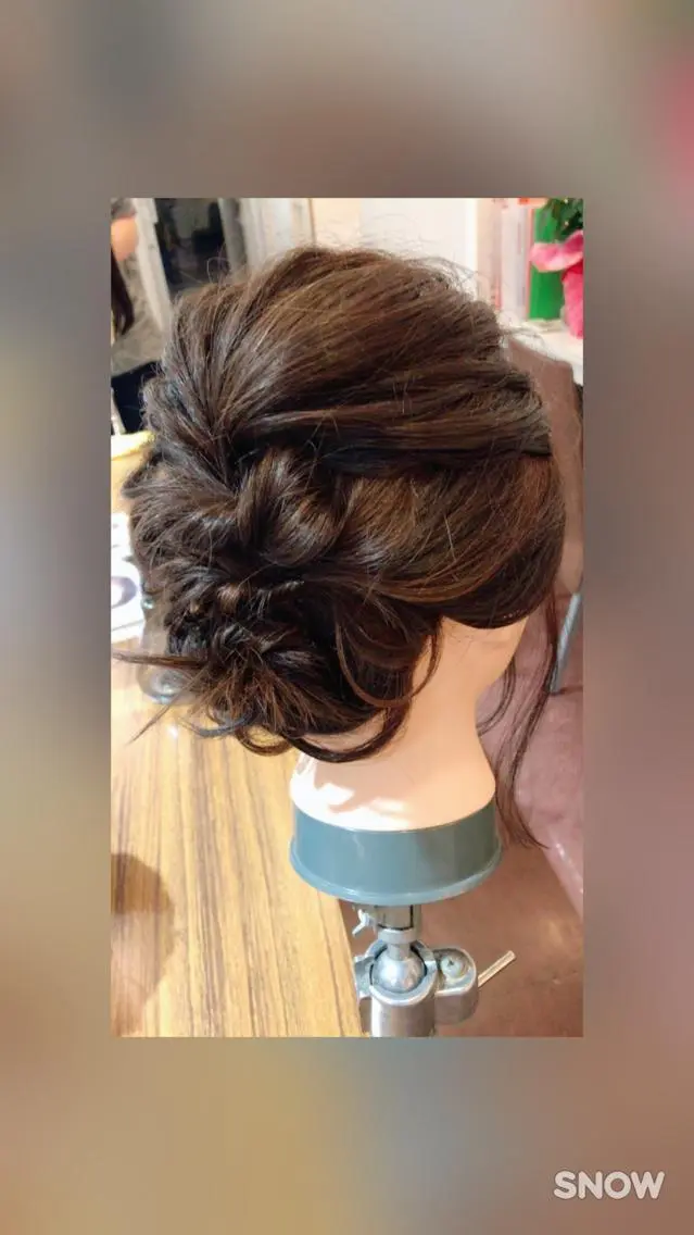 セミロング パーマ ヘアアレンジ 坪内 麻里子のヘアスタイル