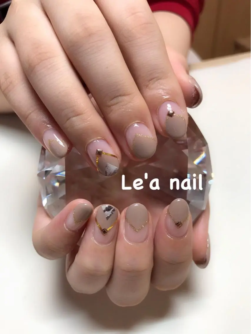 ネイル ハンドネイル 'mm  (ミリ) ＭＡＮＡＭＩのネイルデザイン