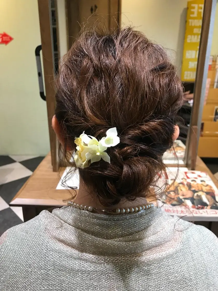 セミロング ヘアアレンジ kuro クロのヘアスタイル