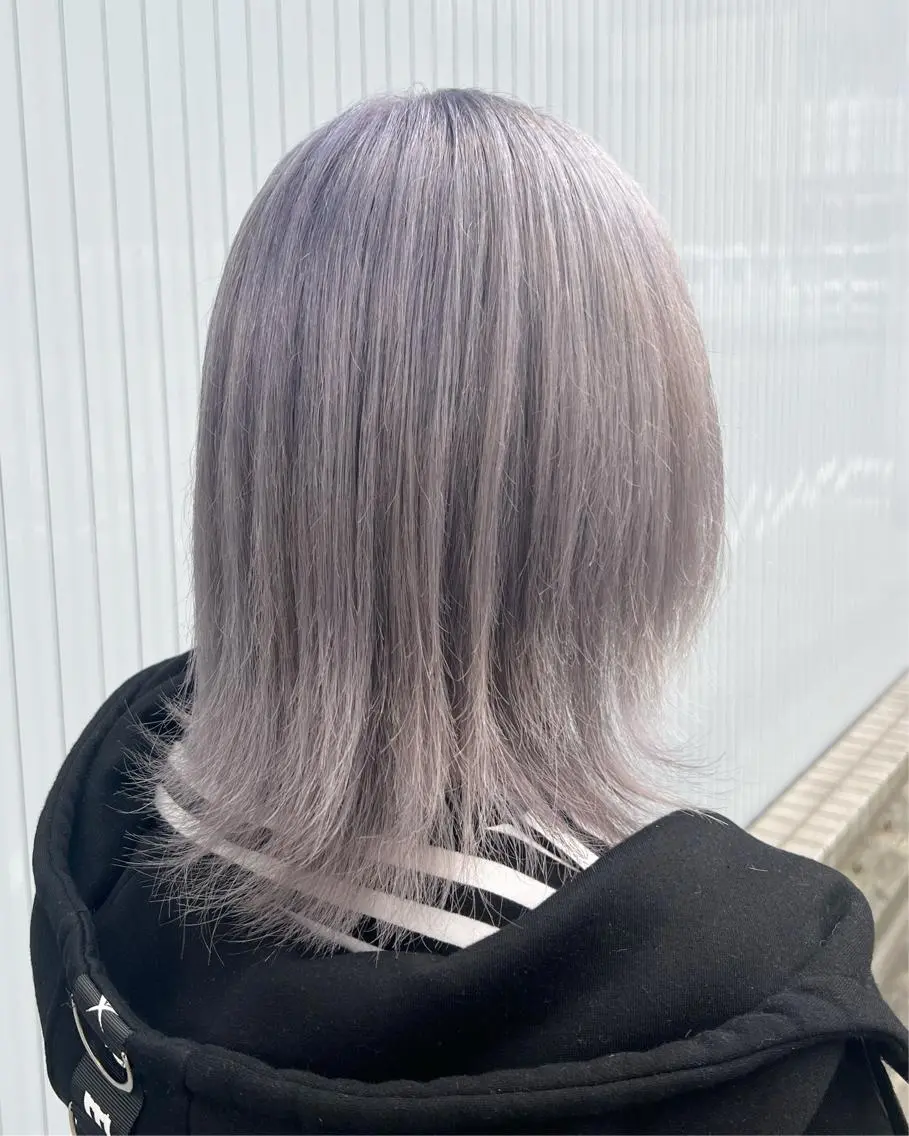 ショート カラー ブリーチ シルバー ヘアカラー まさき✂︎ /ブリーチカラーのヘアスタイル