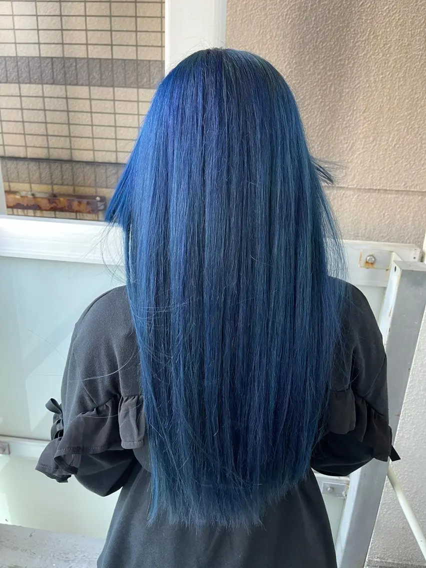ロング カラー 岩谷/ブリーチ 🪽透明感カラーのヘアスタイル