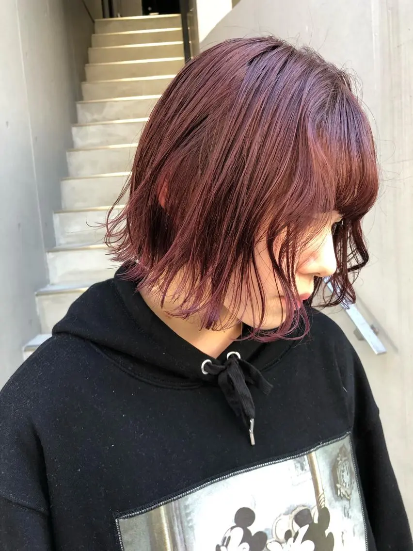カラー ニシオカ タクヤのヘアスタイル