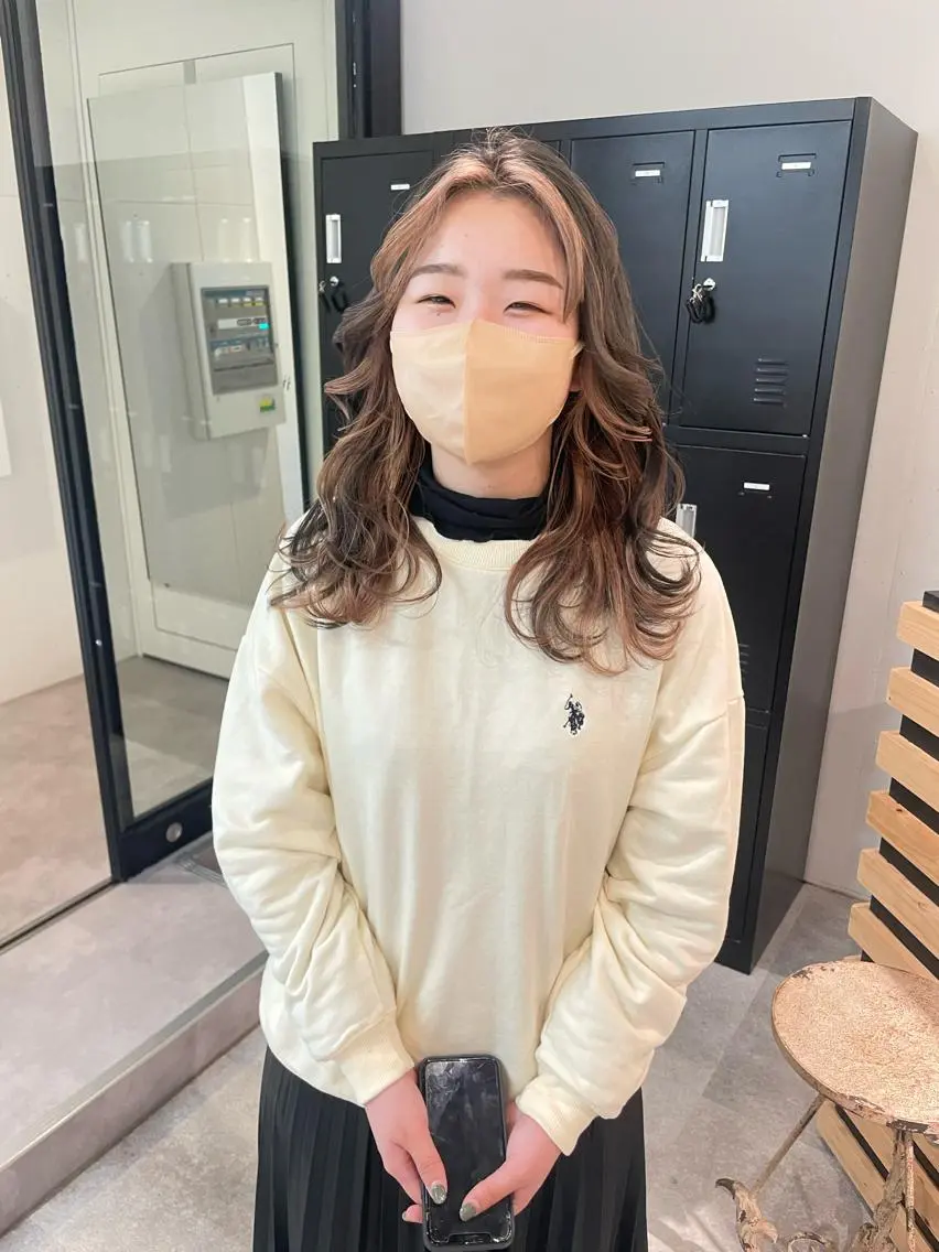 ロング カラー ブリーチ インナーカラー 顔周りカット カット ヘアカラー 久保田 千尋のヘアスタイル