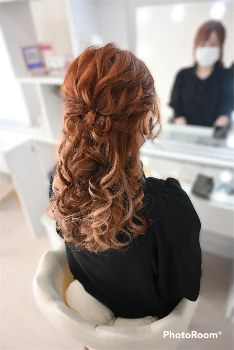 ヘアアレンジ ハーフアップ 麻優 ヘアセットのヘアスタイル