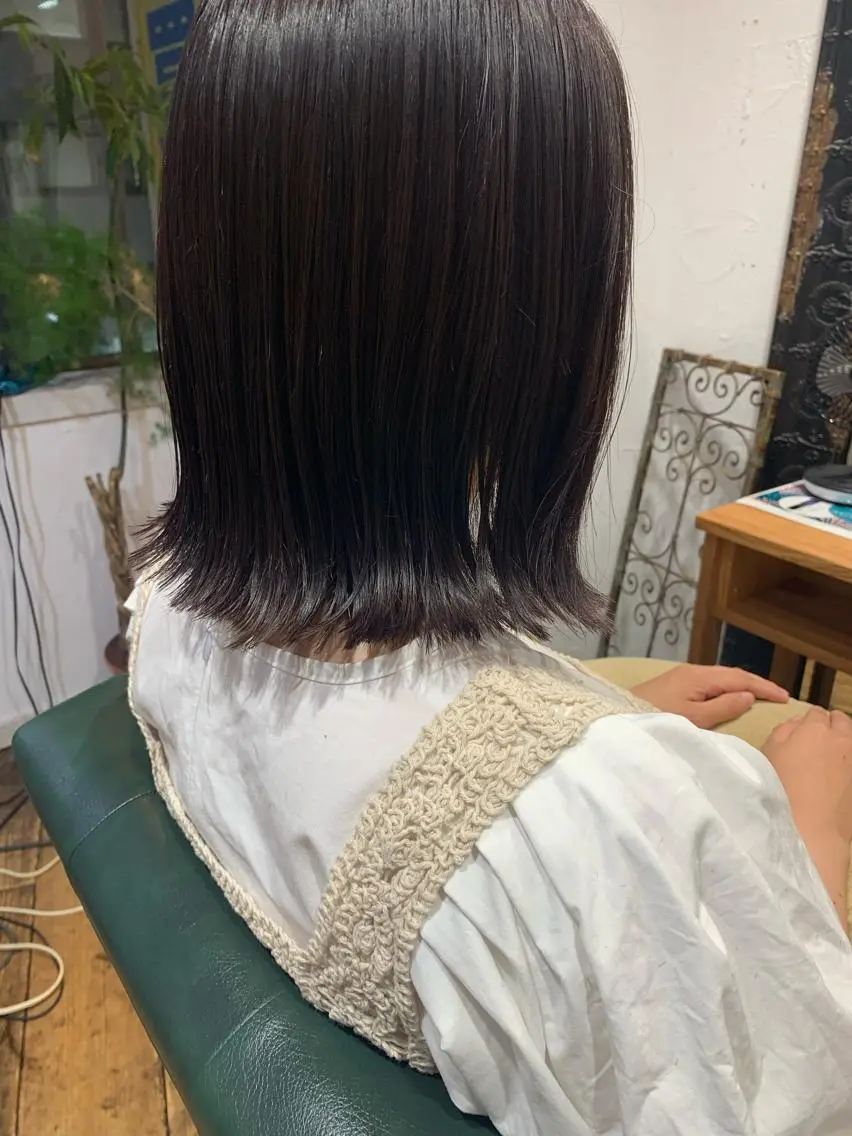 ミディアム カット 縮毛矯正 トリートメント ツチダ カホのヘアスタイル