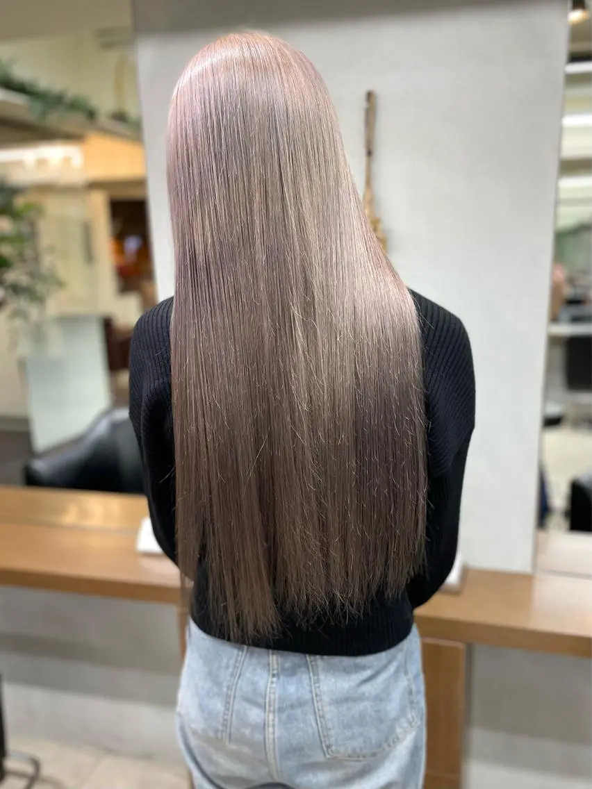 カラー yasuハイトーン/ デザインカラーのヘアスタイル