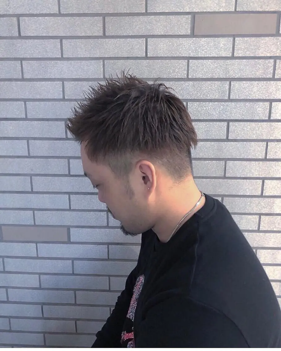 ショート カラー メンズ アップバング ツーブロック 刈り上げ メンズベリーショート ベリーショート 中村 よしひでのヘアスタイル