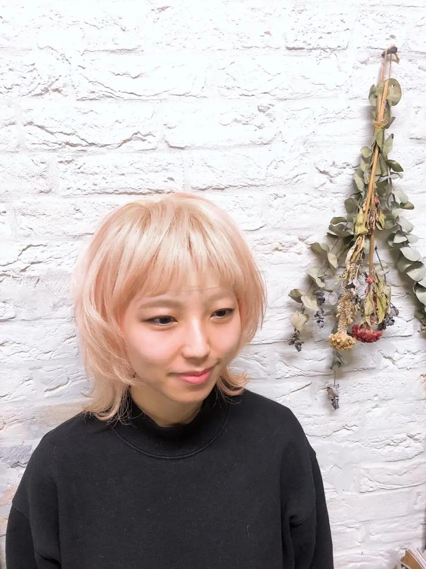 ショート カラー ブリーチ カット ヘアカラー トリートメント ヘッドスパ 当日予約⭕️ keng.のヘアスタイル