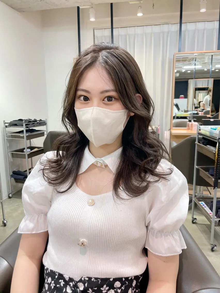 セミロング ❤️ショートカット ・顔周りカット❤️のヘアスタイル