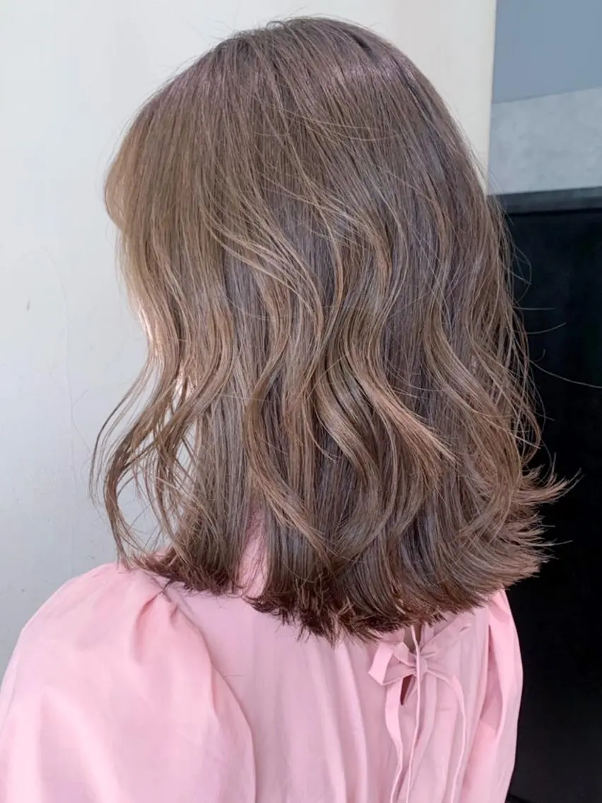ミディアム カラー ヘアアレンジ パーマ ブラウンカラー ITbyALBUM 浦和店のヘアスタイル