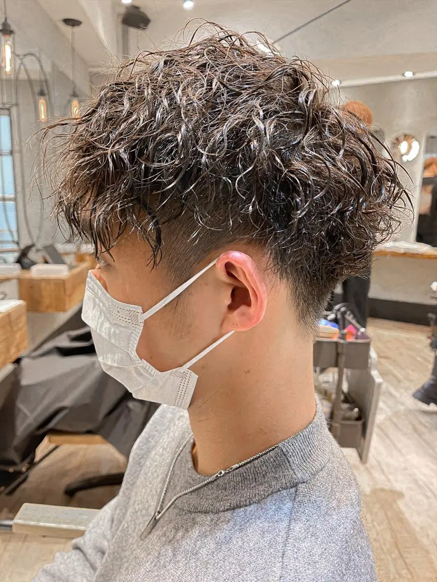 ショート パーマ メンズ メンズパーマ ツイストスパイラルパーマ スパイラルパーマ カット パーマ トリートメント ヘアセット TAKE新宿 メンズパーマ特化のヘアスタイル