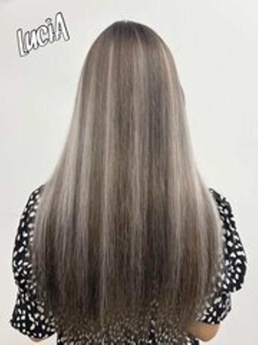 ロング カラー ヘアアレンジ シールエクステ 黒髪 ブリーチ デザインカラー ダブルカラー MISAKIエクステ ブリーチ\5900のヘアスタイル