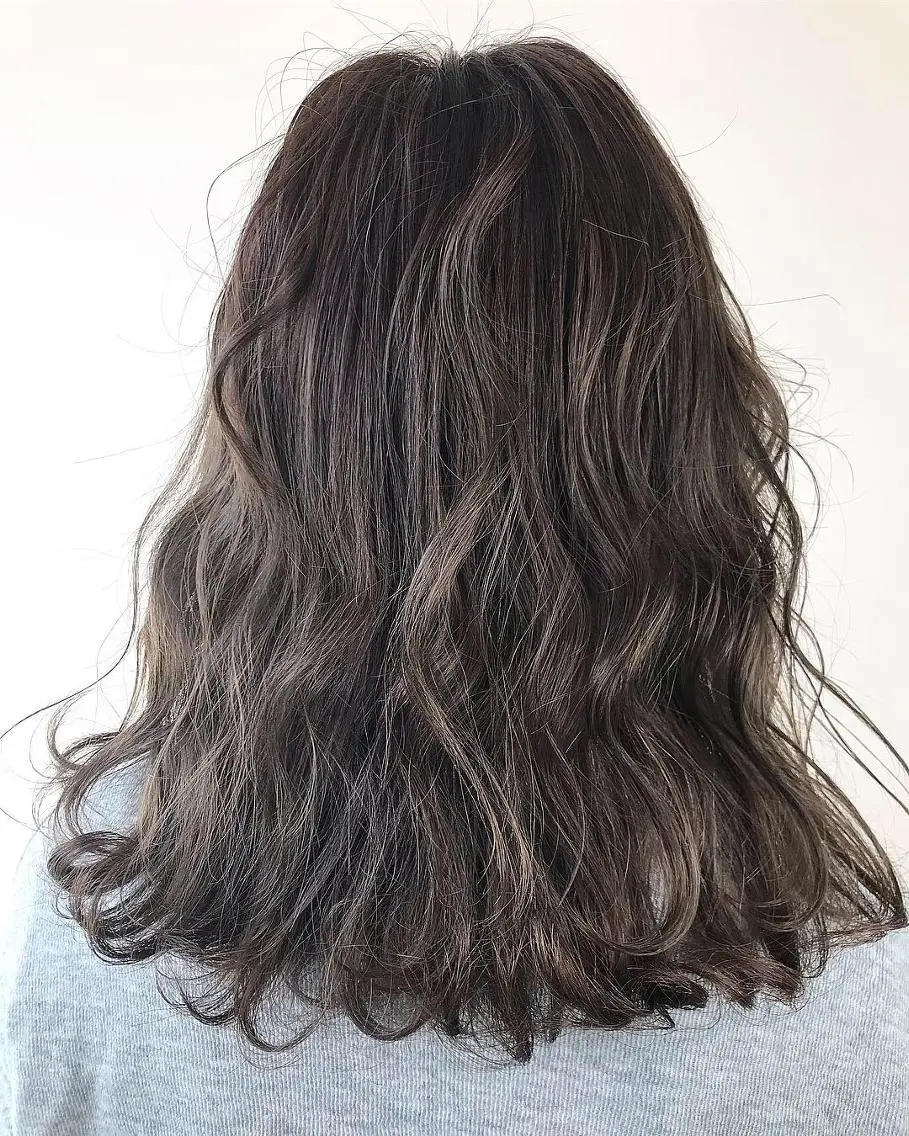 カラー ロング ヘアカラー トリートメント デザインカラー Lienのヘアスタイル