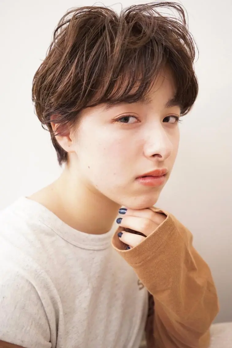 ショート カラー レイヤーカット✂️ 横浜No1♡下鳥翔子のヘアスタイル