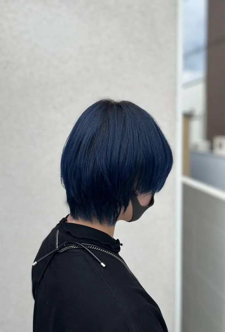 カラー ブルーカラー 村岡 優羽樂のヘアスタイル
