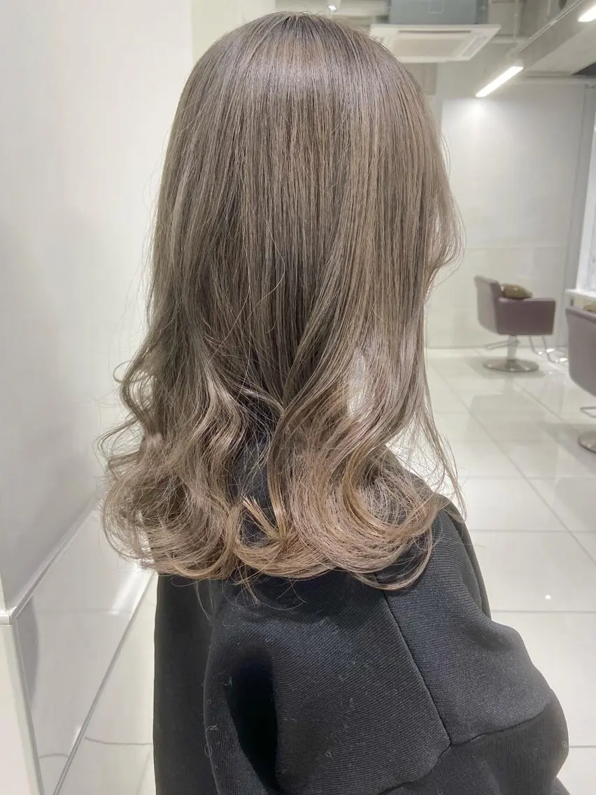 ロング カラー Amelie yunのヘアスタイル