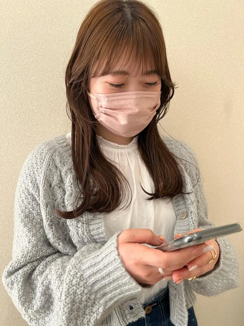 セミロング カラー ベージュカラー ブリーチ ブリーチなしカラー 外国人対応 佐久間のヘアスタイル