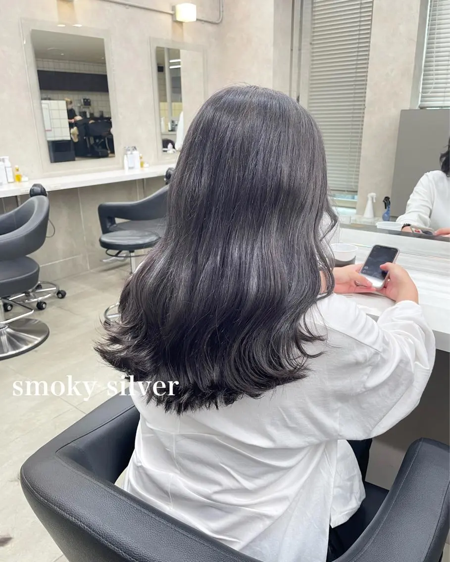 ミディアム カラー パーマ ヘアアレンジ メンズ キッズ ネイル マツエク・マツパ アイブロウ 🦋縮毛/韓国レイヤ ー/透明感カラー🦋のヘアスタイル
