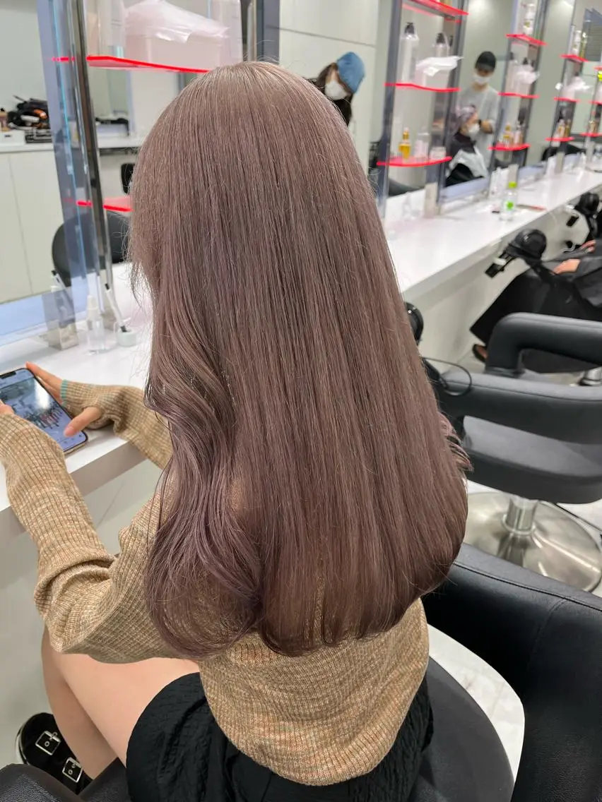 ロング カラー パーマ ヘアアレンジ メンズ キッズ ネイル マツエク・マツパ アイブロウ カット ヘアカラー トリートメント ヘッドスパ ヘアセット 💕トレンドうる艶髪 💕TUNE銀座のヘアスタイル