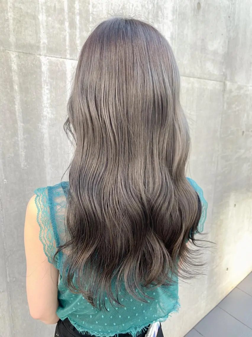 セミロング カラー ヘアアレンジ ヘアカラー トリートメント yuka .のヘアスタイル