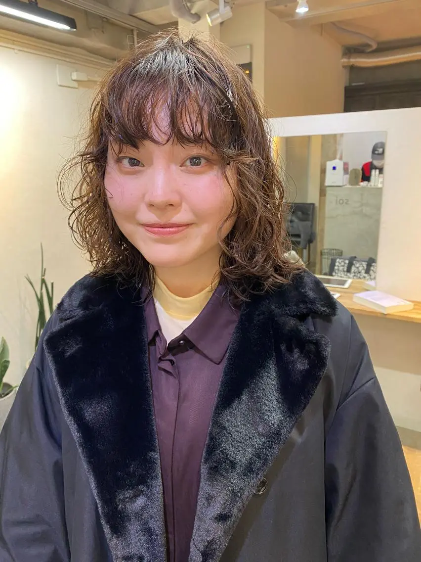 ミディアム カラー パーマ ヘアアレンジ メンズ キッズ ネイル マツエク・マツパ アイブロウ ミディアムパーマ メンズパーマ メンズウルフカット レイヤーカット ウルフカット カット パーマ トリートメント 🧼柴田 健太郎🧼のヘアスタイル