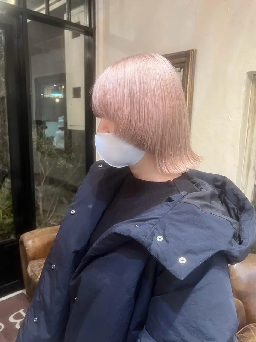 セミロング カラー ブリーチ ハイトーンカラー 卒業式のヘアスタイル カット ヘアカラー トリートメント 抜きっぱなしブロンド /ハイトーン/カナタのヘアスタイル