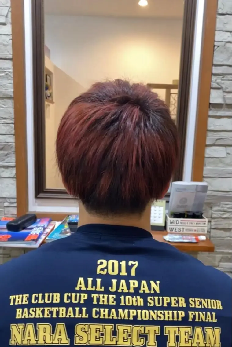 ショート カラー メンズ メンズメッシュ メッシュ ヘアカラー 山岡 秀規のヘアスタイル