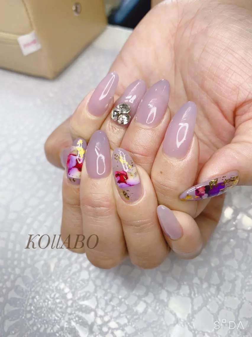 ネイル KOLLABO nailのネイルデザイン