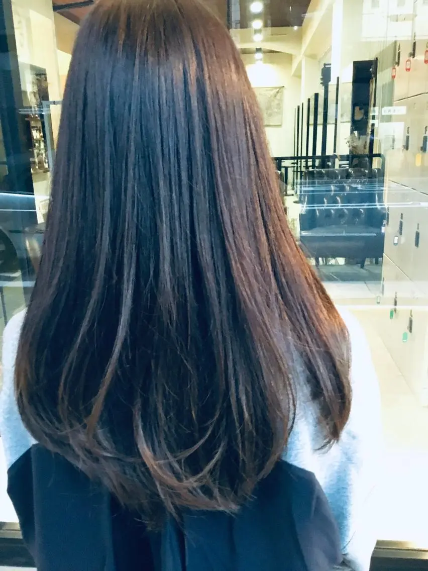 ロング やまもと すぐるのヘアスタイル