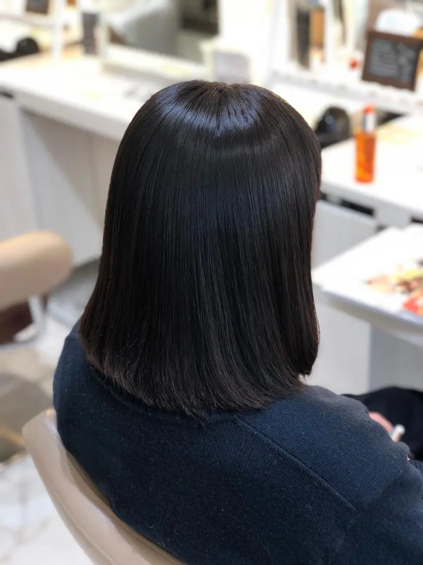 ミディアム パーマ 髪質改善 縮毛矯正 ストレートパーマ 安井 昴 💫ブリーチ縮毛矯正のヘアスタイル