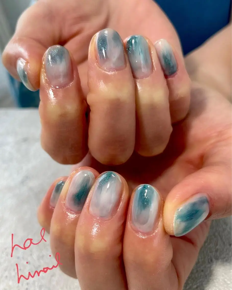 ネイル ニュアンスネイル はるひな ねいるのネイルデザイン