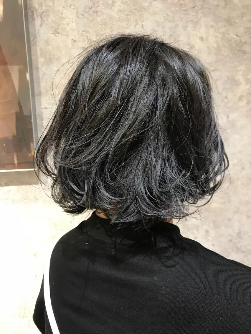 ショート カラー パーマ earth尾形美穂 🫧髪質改善縮毛🫧のヘアスタイル