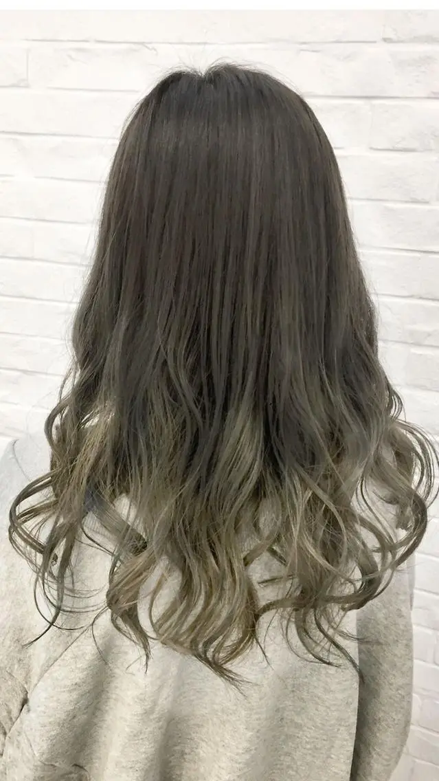 セミロング カラー 美容歴15年 岩田芳郎のヘアスタイル